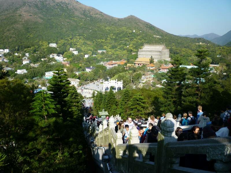 Вид с площадки Биг Будды