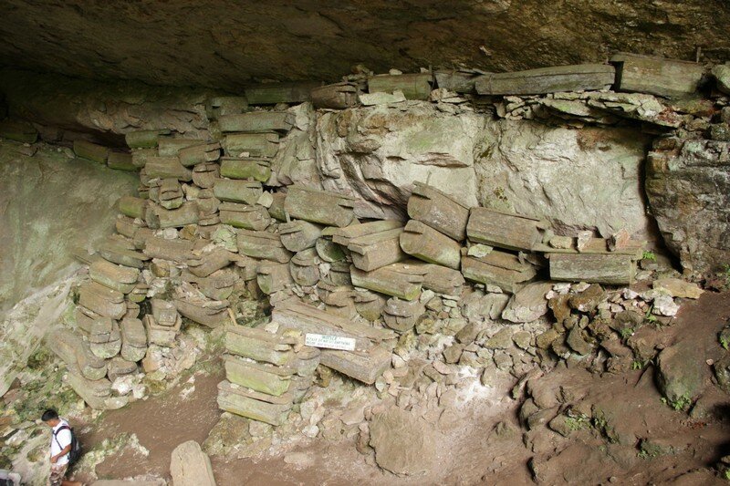 Lumiang cave